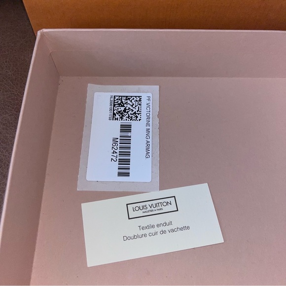 Louis Vuitton Monogram Victorine wallet - Picture 11 of 16